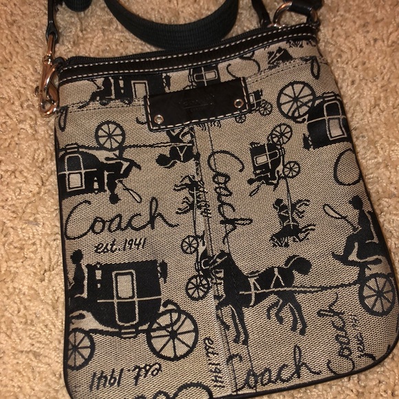 Coach crossbody - Picture 2 of 5